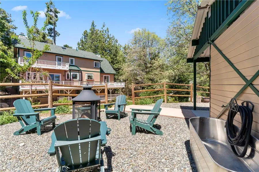 26061 Augusta Drive, Lake Arrowhead, CA 92391 - Image #3