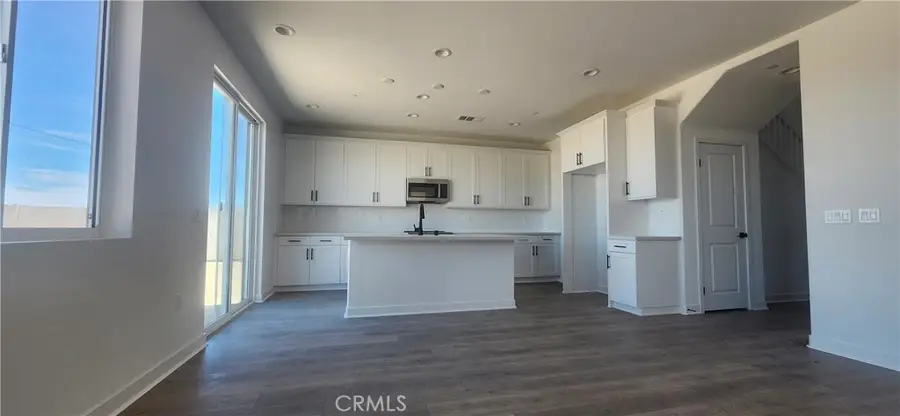 17426 Whiskey Mountain, Hesperia, CA 92345 - Image #3