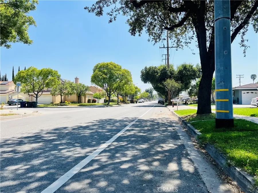 122 E Pioneer Avenue, Redlands, CA 92374 - Image #3