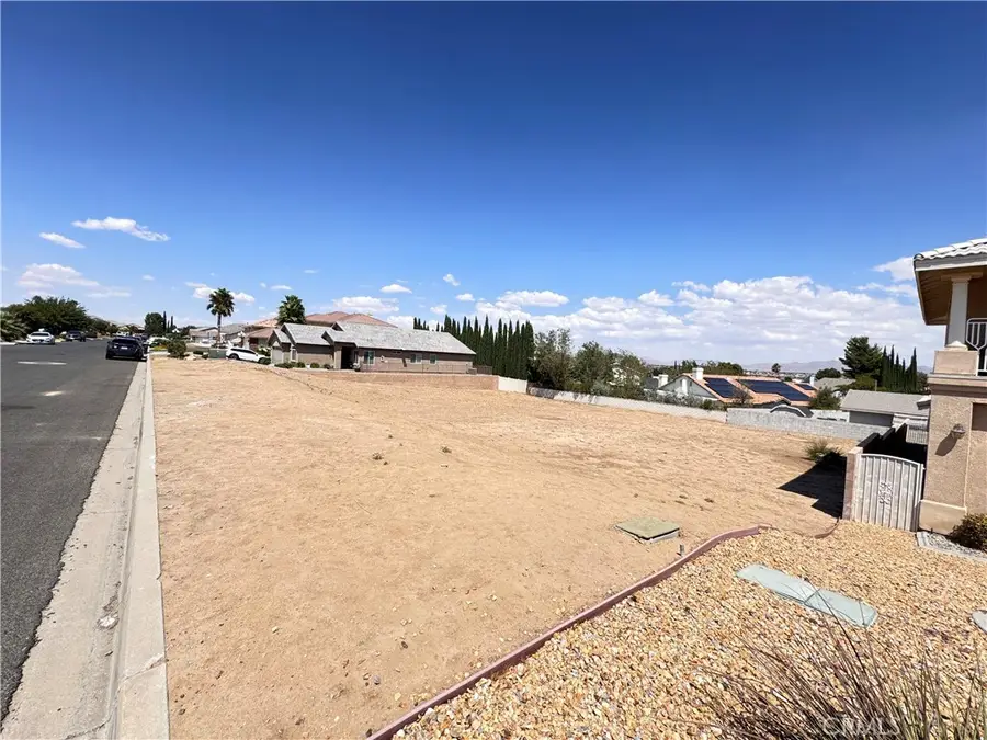 13145 Autumn Leaves Avenue, Victorville, CA 92395 - #3