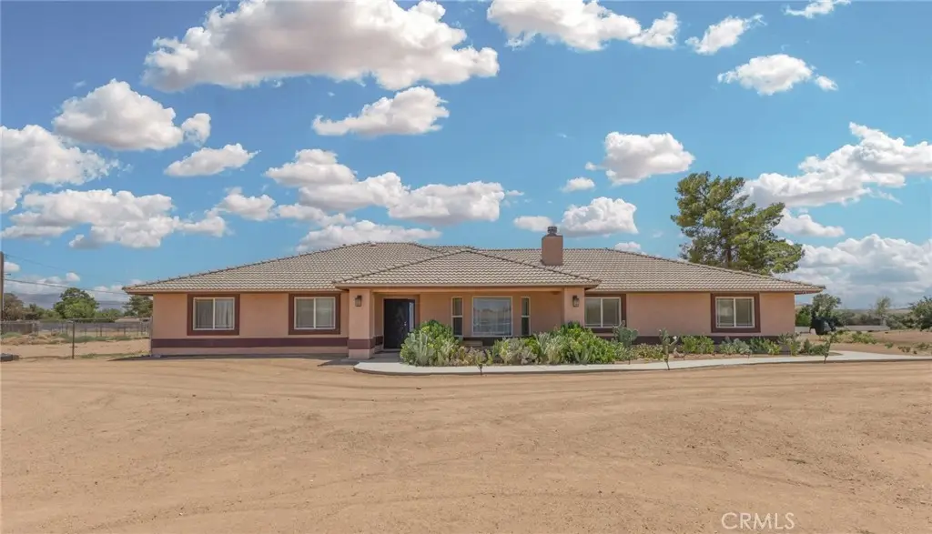21130 Pine Ridge Avenue, Apple Valley, CA 92307 - Image #1