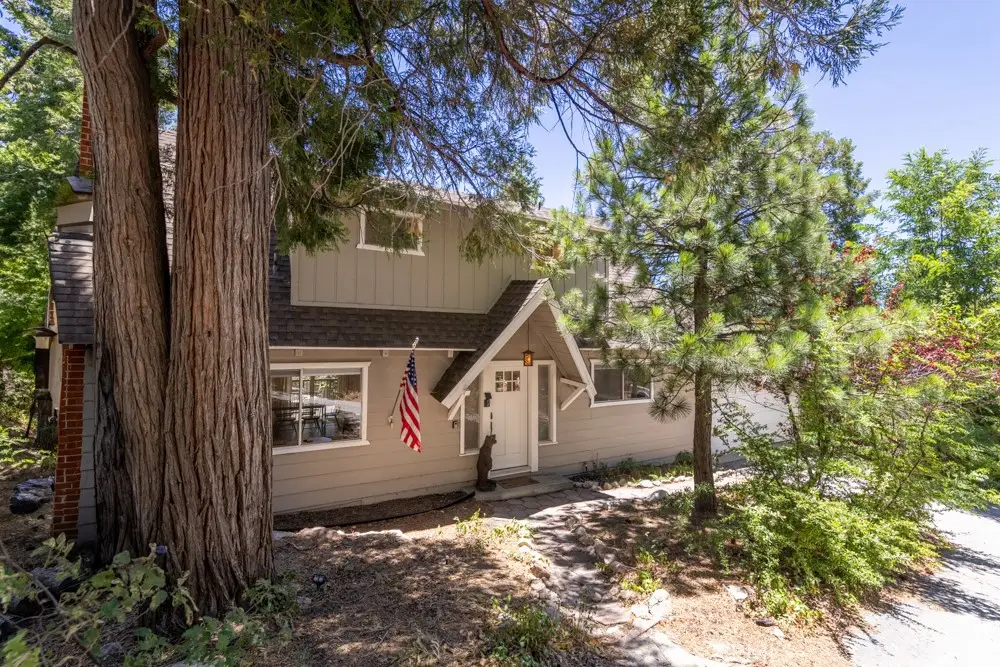 27255 Bernina Drive, Lake Arrowhead, CA 92352 - Image #1