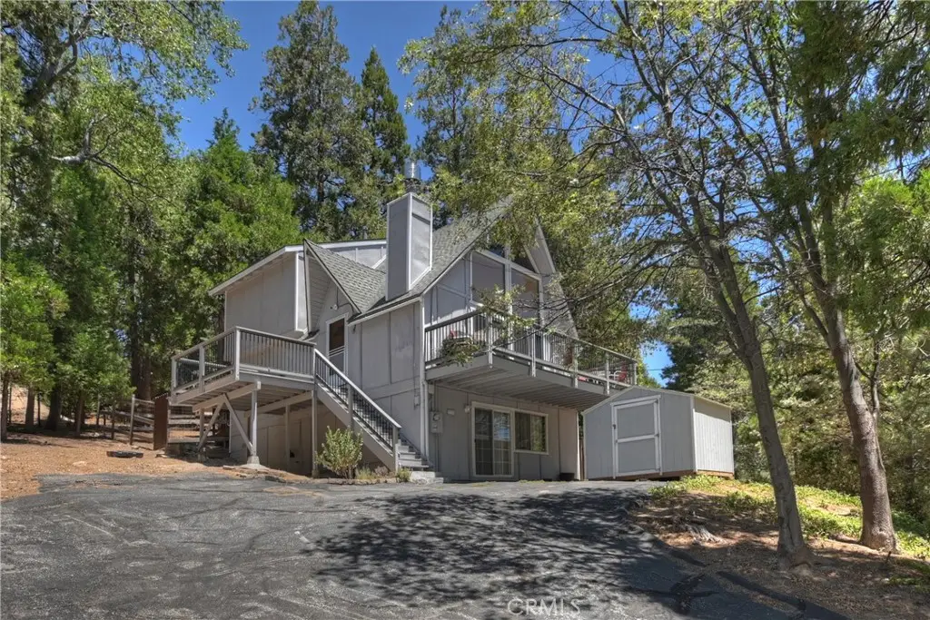27230 Peninsula Drive, Lake Arrowhead, CA 92352 - Image #1