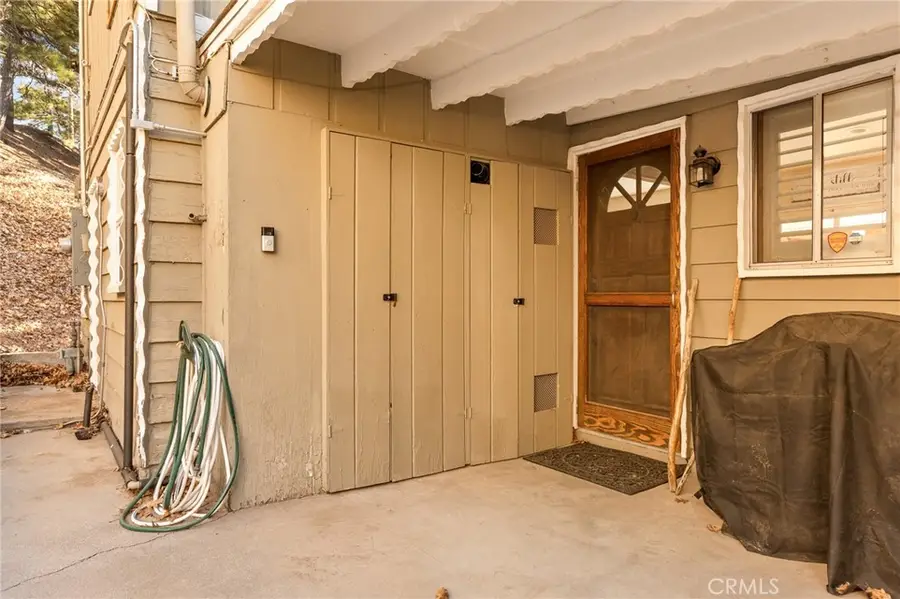 31967 Pine Cone Drive, Running Springs, CA 92382 - Image #2