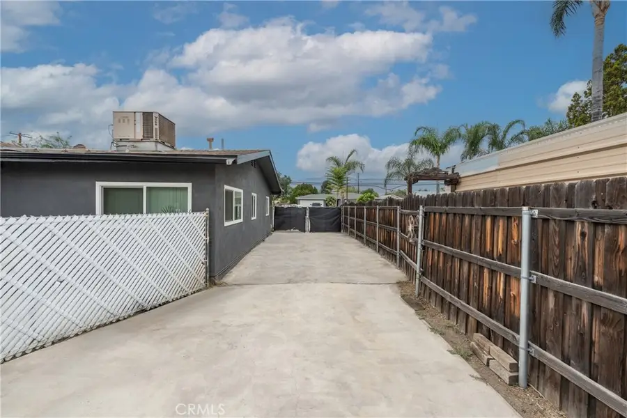 25481 6th Street, San Bernardino, CA 92410 - Image #3