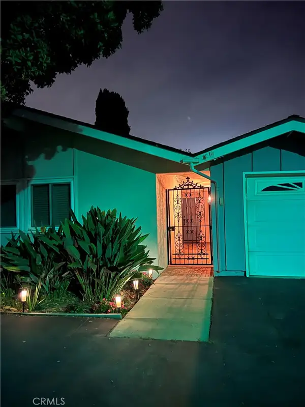 2486 Napoli Way, Costa Mesa, CA 92627