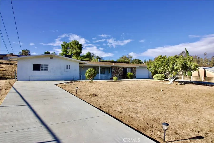 17090 Cholla Avenue, Hesperia, CA 92345 - Image #2