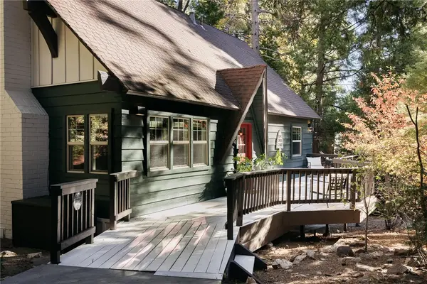 224 Crest Circle, Lake Arrowhead, CA 92352