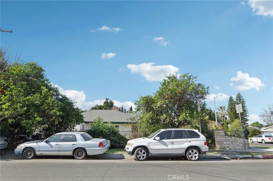 8345 Kester, Panorama City, CA 91402 - #2