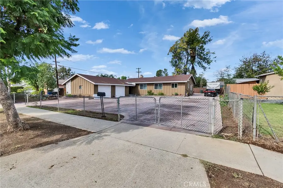 5121 Sierra Street, Riverside, CA 92504 - #2