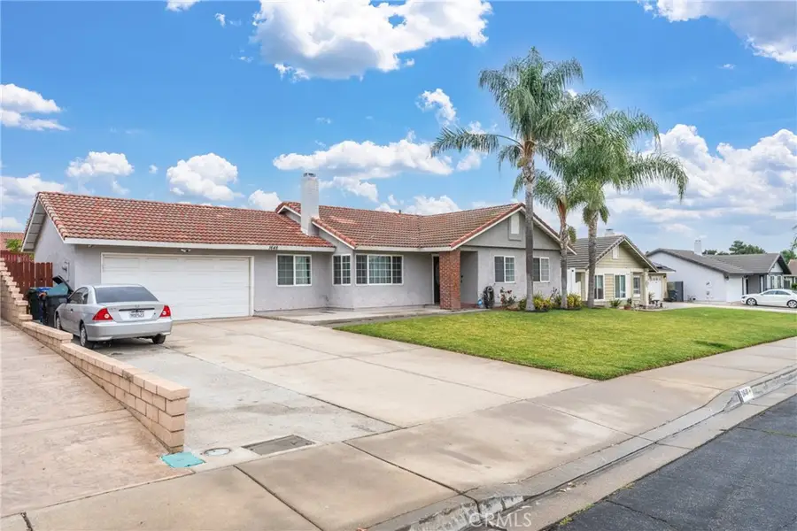 1648 W Wedgewood, Rialto, CA 92376 - Image #2