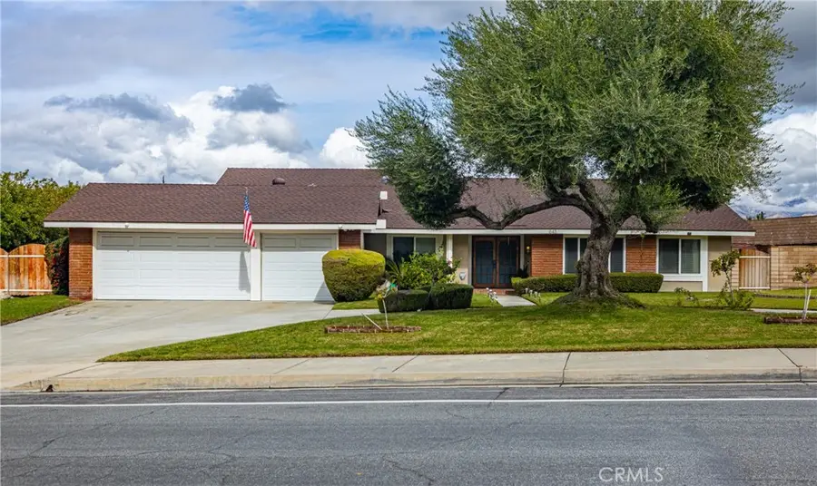 645 E Sunset N, Redlands, CA 92373 - Image #2