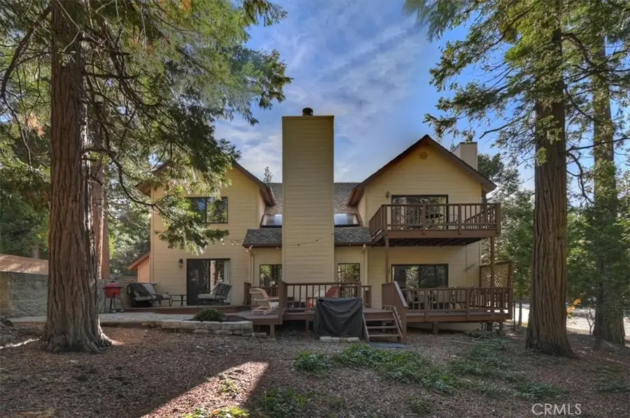 27162 Peninsula Drive, Lake Arrowhead, CA 92352 - Image #2