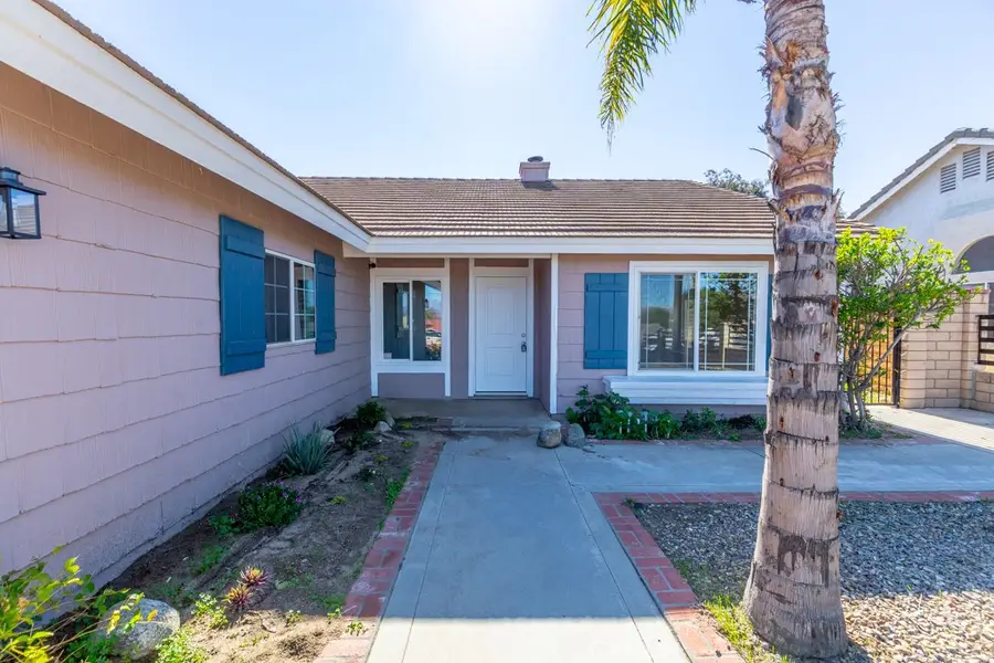 31535 Contour, Nuevo, CA 92567 - Image #2