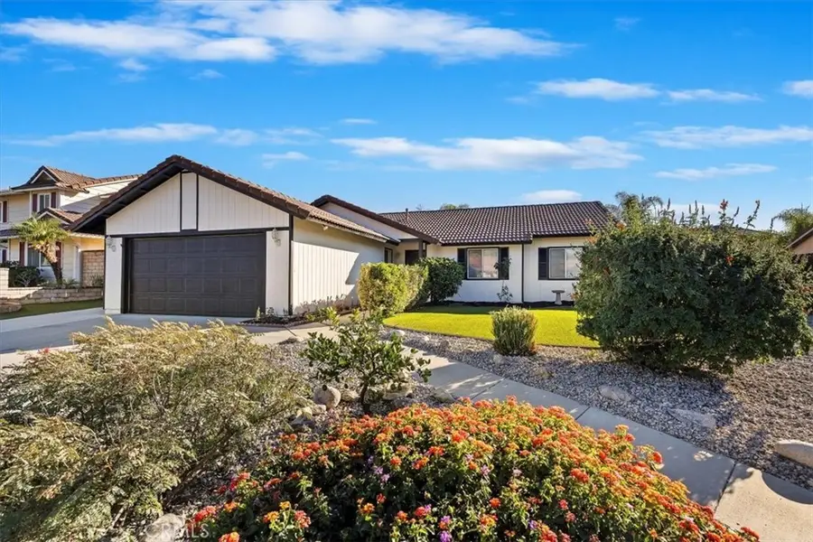 934 Gail, Redlands, CA 92374 - Image #2