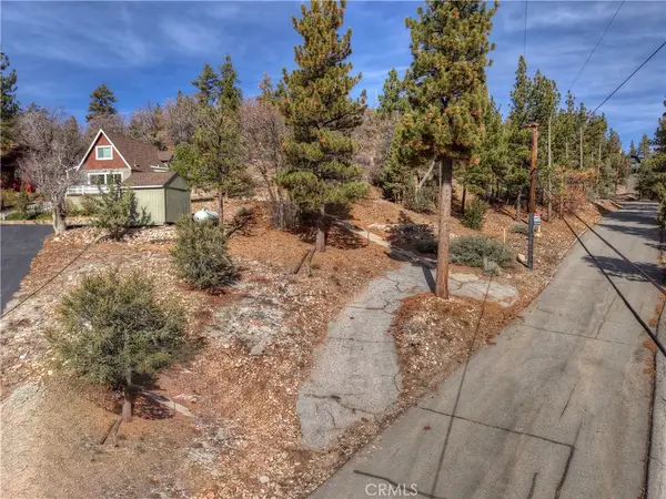 1115 Fawnskin Drive, Fawnskin, CA 92333