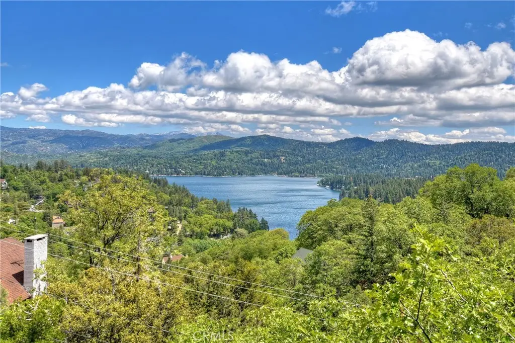 1096 Nadelhorn Drive, Lake Arrowhead, CA 92352 - Image #1