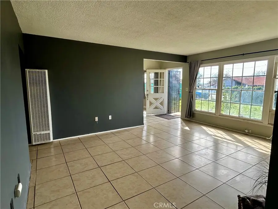 12591 7th, Yucaipa, CA 92399 - #3