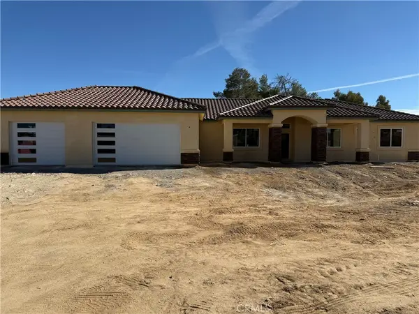 14785 Tiger Tail Road, Apple Valley, CA 92307