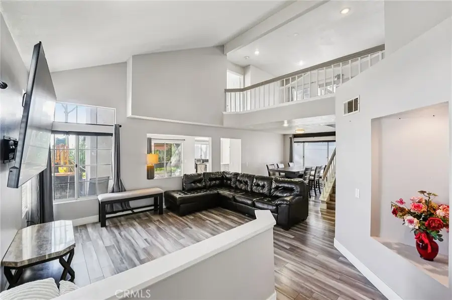 17586 Mountain Court, Riverside, CA 92503 - Image #3