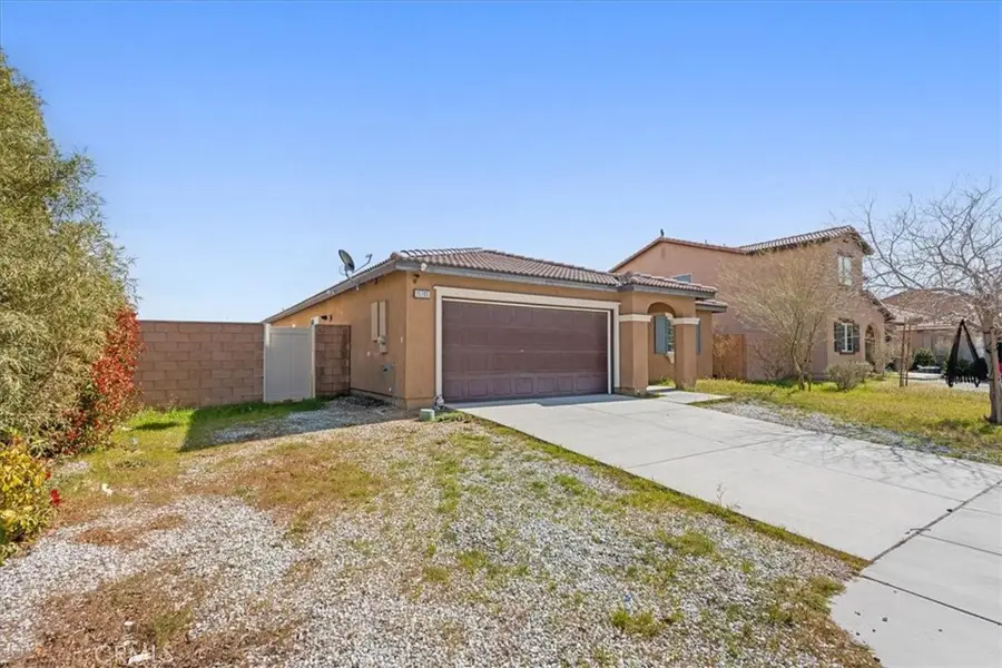 15785 Horizon, Adelanto, CA 92301 - #2