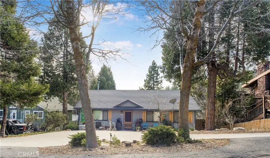 352 Cedarbrook Drive, Twin Peaks, CA 92391 - Image #2