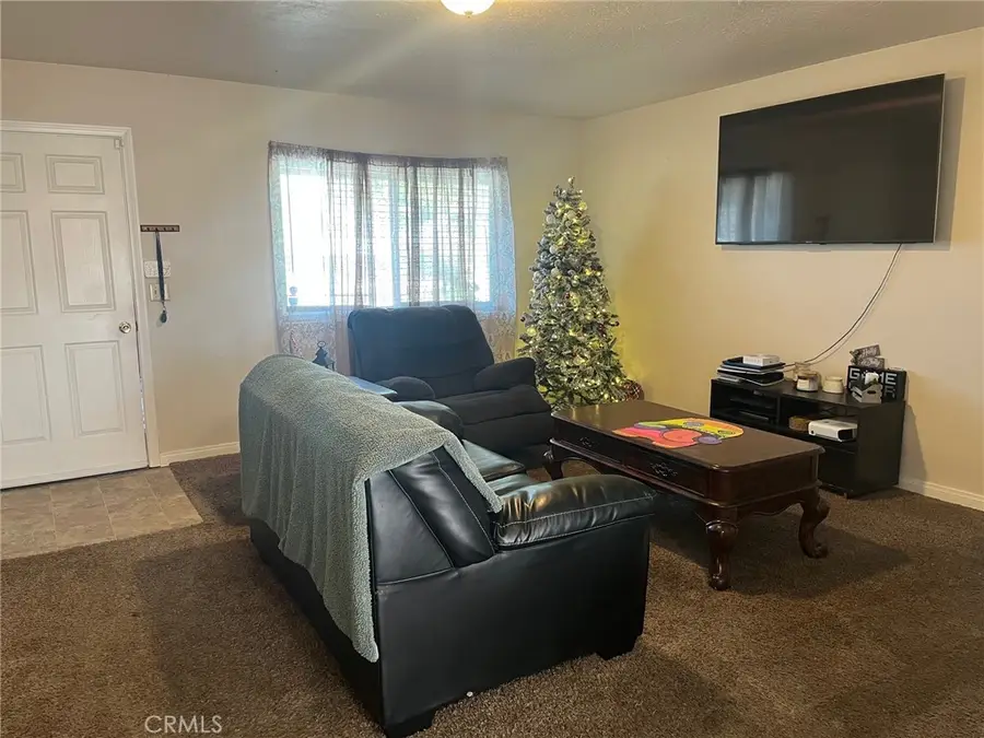 14585 Mauna Loa, Hesperia, CA 92345 - #2