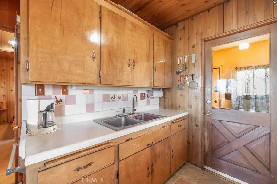 533 Villa Grove, Big Bear Lake, CA 92314 - Image #2