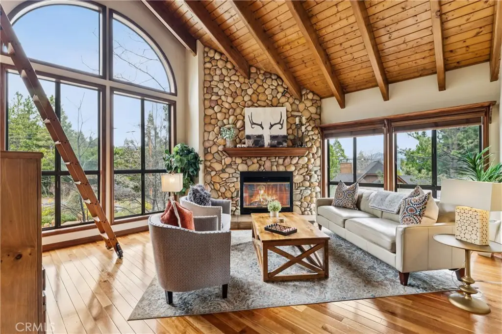 892 Nadelhorn Drive, Lake Arrowhead, CA 92352 - Image #1