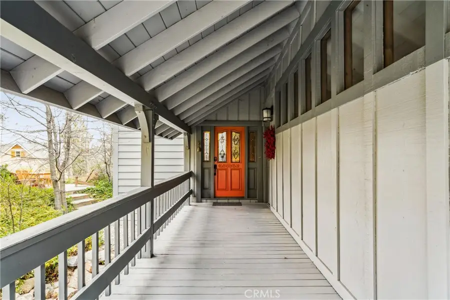 892 Nadelhorn Drive, Lake Arrowhead, CA 92352 - Image #3