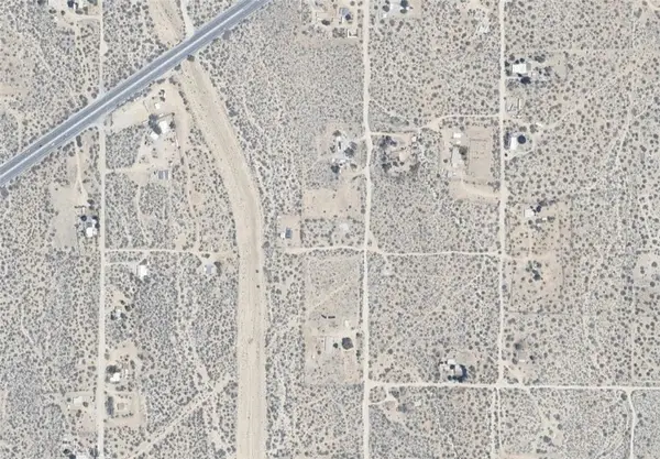 9176 Rose Eden, Morongo Valley, CA 92256