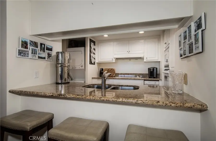 5555 Canyon Crest #2G, Riverside, CA 92507 - #3