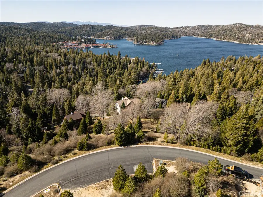 137 Mill Pond, Lake Arrowhead, CA 92352 - Image #2