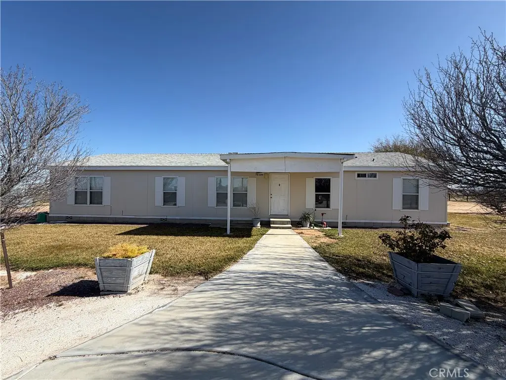 36633 Hidden River, Hinkley, CA 92347 - #1
