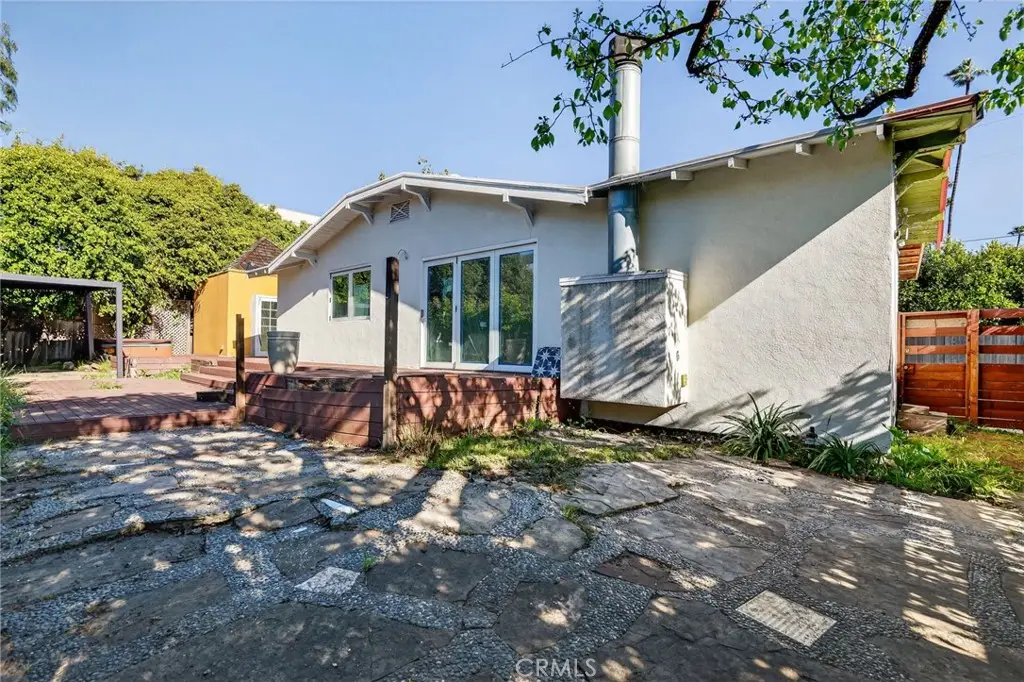 2010 Linden Avenue, Venice, CA 90291 - #1