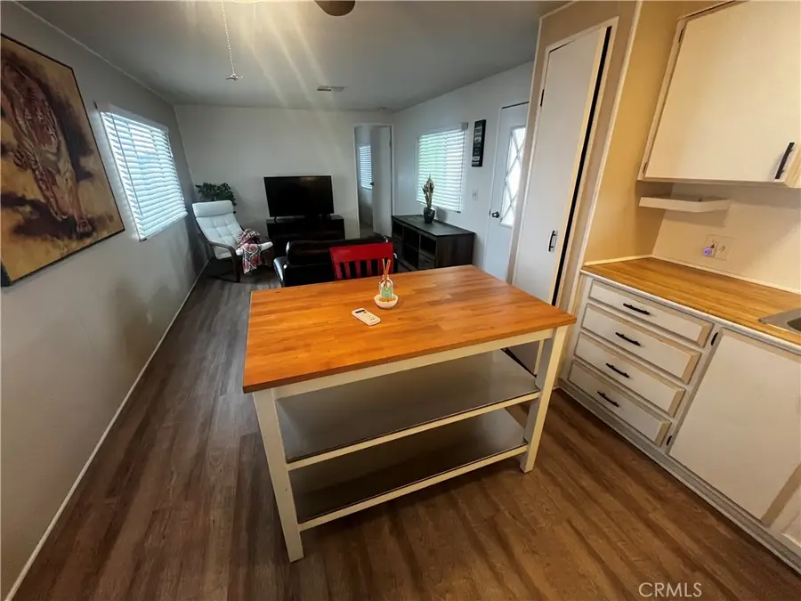 1895 W Devonshire #124, Hemet, CA 92545 - #3