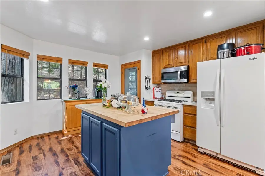 27528 Ashwood Lane, Lake Arrowhead, CA 92352 - #2