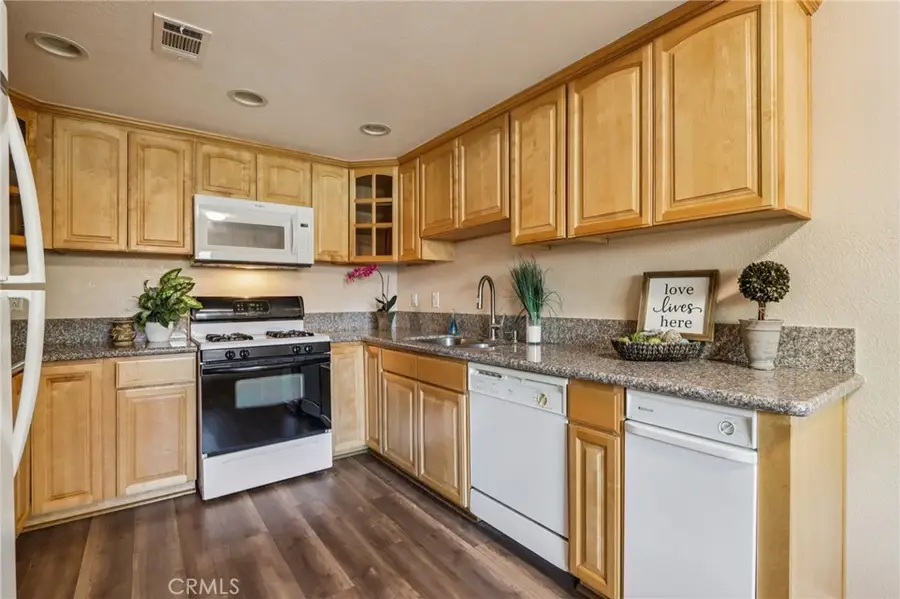 2561 Gonzaga Ln, Riverside, CA 92507 - #2