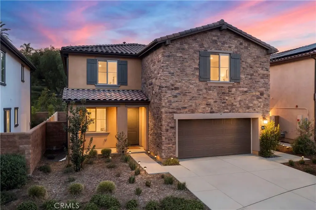 3950 Satsuma, Corona, CA 92883 - #1