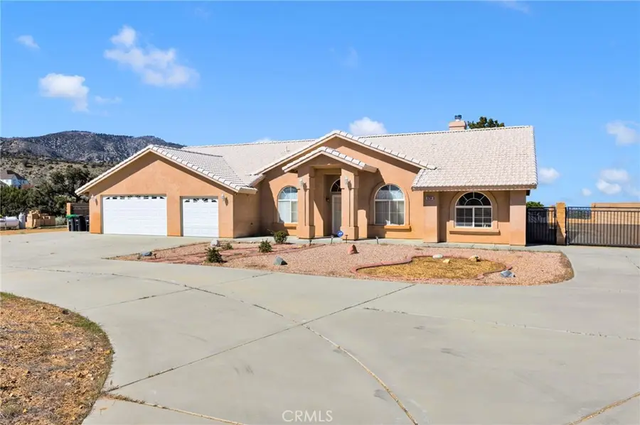 8250 Snow Cap, Pinon Hills, CA 92372 - #2