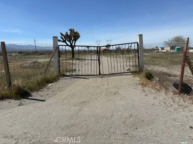 1290 Highway 18, Pinon Hills, CA 92372 - #1