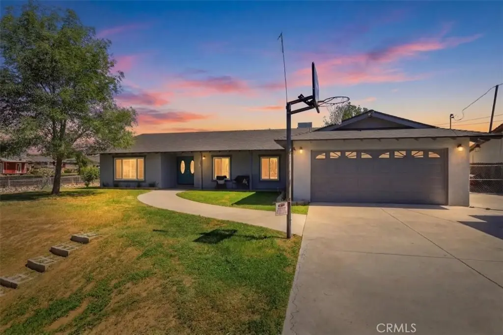 1621 Valley View, Norco, CA 92860 - #1
