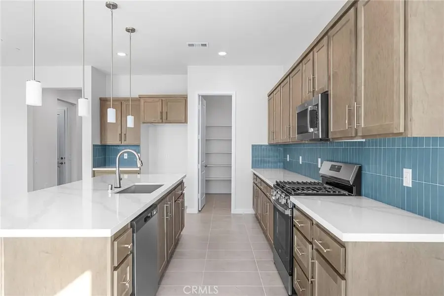 6318 Rainy Pass, Hesperia, CA 92345 - #3