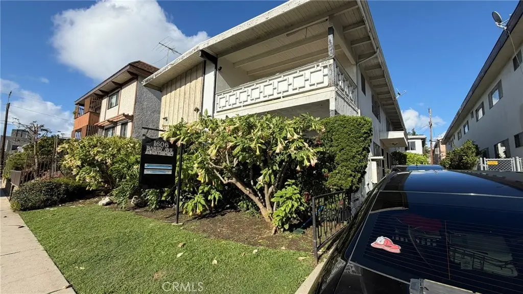 1606 Barry, Los Angeles, CA 90025 - #1