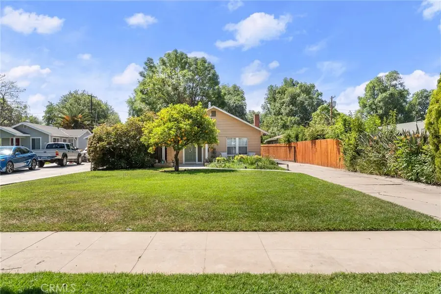 4390 Edgewood, Riverside, CA 92506 - #2