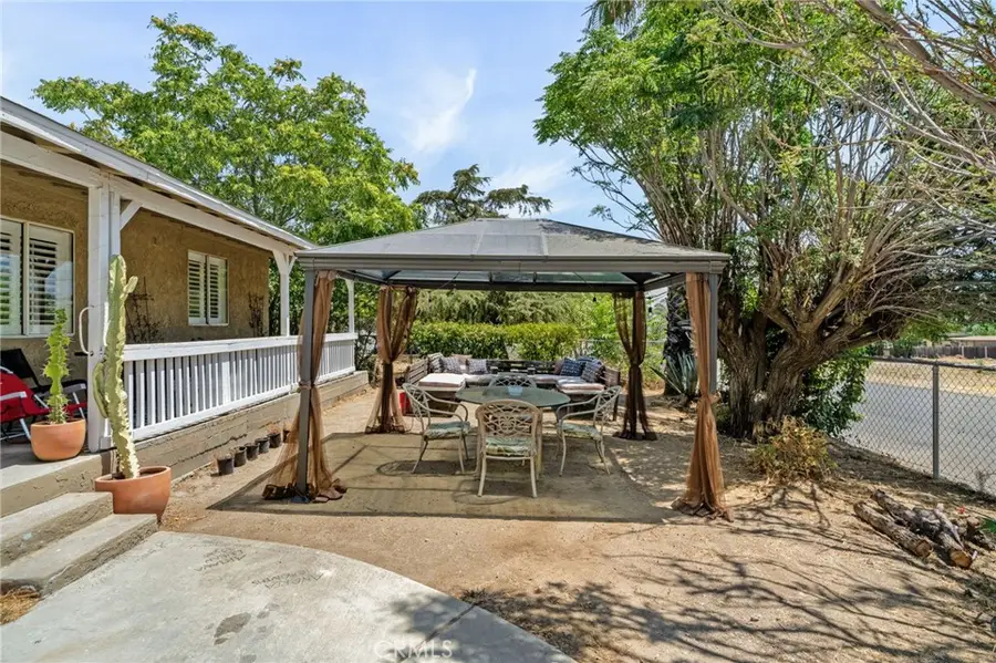 957 E George Street, Banning, CA 92220 - #3