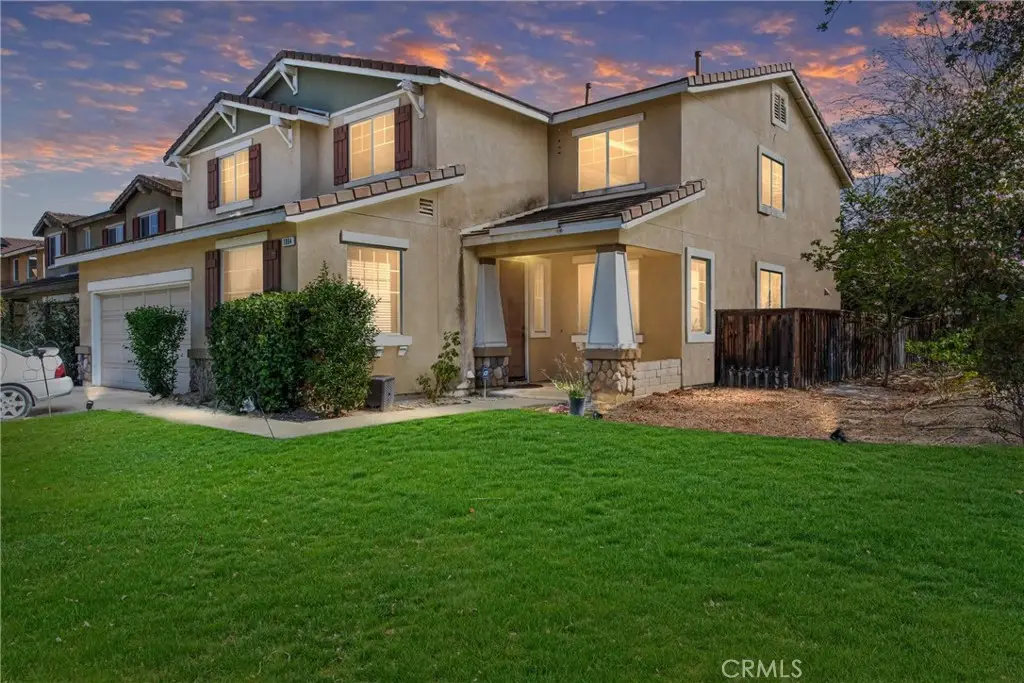 1084 Tangerine Dr., Redlands, CA 92374 - #1