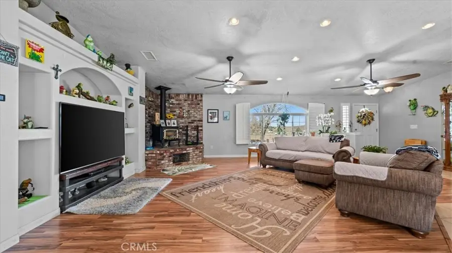 9475 Central, Apple Valley, CA 92308 - #3