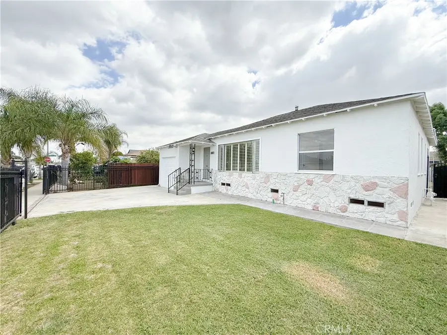 1410 W School Street, Compton, CA 90220 - #2