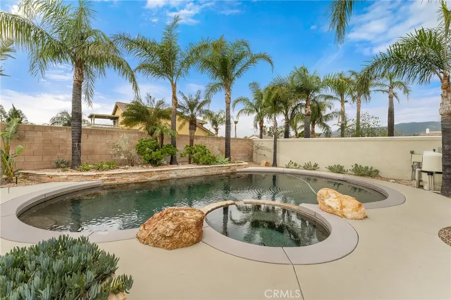 4021 Larkspur, Rialto, CA 92377 - #3